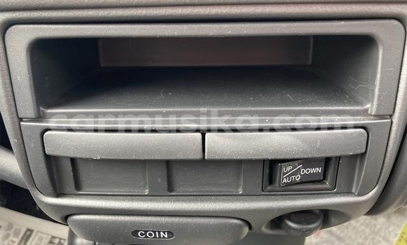 Tenga Tsaru Toyota FunCargo Zvimwe Mota in Beitbridge in Matabeleland South Tenga Tsaru Toyota FunCargo Zvimwe Mota in Beitbridge in Matabeleland South