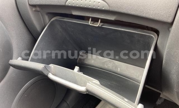 Tenga Tsaru Toyota FunCargo Zvimwe Mota in Beitbridge in Matabeleland South Tenga Tsaru Toyota FunCargo Zvimwe Mota in Beitbridge in Matabeleland South