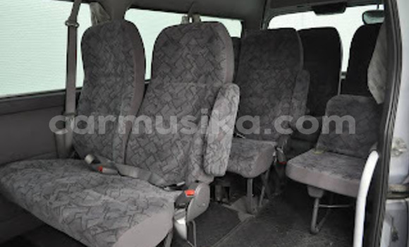 Acheter Occasion Voiture Nissan Caravan Blanc à Beitbridge, Matabeleland South Acheter Occasion Voiture Nissan Caravan Blanc à Beitbridge, Matabeleland South