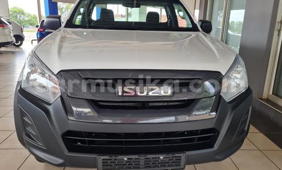 Acheter Occasion Voiture Isuzu KB Blanc à Beitbridge, Matabeleland South Acheter Occasion Voiture Isuzu KB Blanc à Beitbridge, Matabeleland South