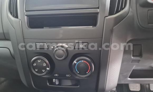 Acheter Occasion Voiture Isuzu KB Blanc à Beitbridge, Matabeleland South Acheter Occasion Voiture Isuzu KB Blanc à Beitbridge, Matabeleland South