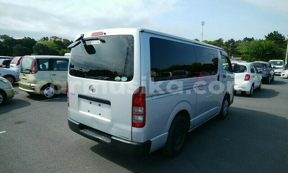 Acheter Occasion Voiture Toyota Hiace Gris à Beitbridge, Matabeleland South Acheter Occasion Voiture Toyota Hiace Gris à Beitbridge, Matabeleland South