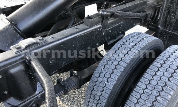 Acheter Occasion Utilitaire Mitsubishi Canter Bleu à Beitbridge, Matabeleland South Acheter Occasion Utilitaire Mitsubishi Canter Bleu à Beitbridge, Matabeleland South