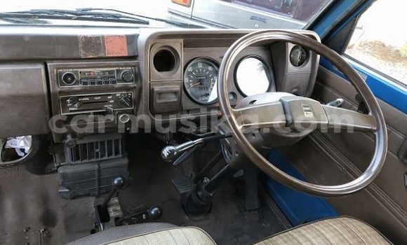 Acheter Occasion Utilitaire Mitsubishi Canter Bleu à Beitbridge, Matabeleland South Acheter Occasion Utilitaire Mitsubishi Canter Bleu à Beitbridge, Matabeleland South