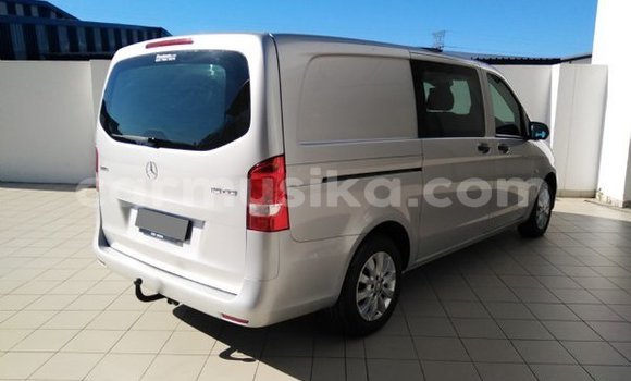 Buy Used Mercedes‒Benz Vito Silver Car in Beitbridge in Matabeleland South Buy Used Mercedes‒Benz Vito Silver Car in Beitbridge in Matabeleland South