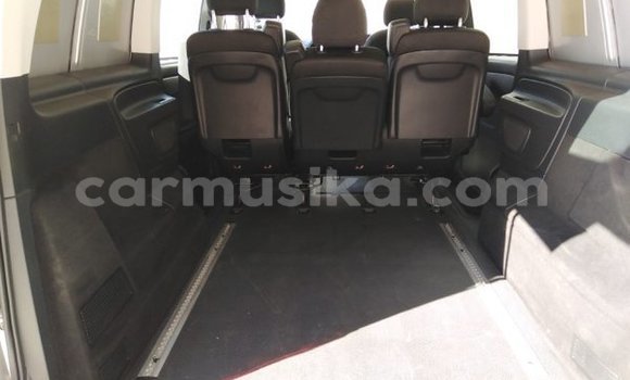 Buy Used Mercedes‒Benz Vito Silver Car in Beitbridge in Matabeleland South Buy Used Mercedes‒Benz Vito Silver Car in Beitbridge in Matabeleland South