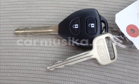 Buy Used Toyota Belta Red Car in Beitbridge in Matabeleland South Buy Used Toyota Belta Red Car in Beitbridge in Matabeleland South