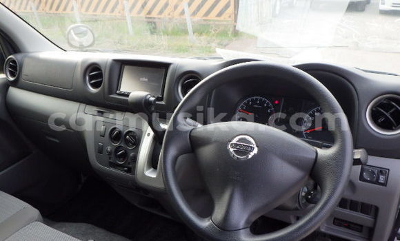 Acheter Occasion Voiture Nissan Caravan Gris à Beitbridge, Matabeleland South Acheter Occasion Voiture Nissan Caravan Gris à Beitbridge, Matabeleland South