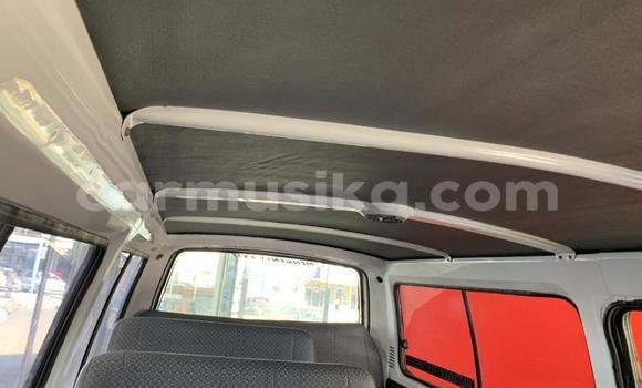 Buy Used Toyota Hiace White Car in Beitbridge in Matabeleland South Buy Used Toyota Hiace White Car in Beitbridge in Matabeleland South