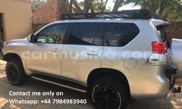 Nunua Ilio tumika Toyota Land Cruiser Prado Fedha Gari ndani ya Harare nchini Harare Nunua Ilio tumika Toyota Land Cruiser Prado Fedha Gari ndani ya Harare nchini Harare