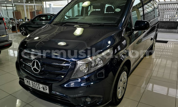 Acheter Occasion Voiture Mercedes‒Benz Vito Bleu à Beitbridge, Matabeleland South Acheter Occasion Voiture Mercedes‒Benz Vito Bleu à Beitbridge, Matabeleland South