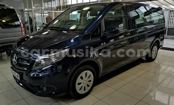 Acheter Occasion Voiture Mercedes‒Benz Vito Bleu à Beitbridge, Matabeleland South Acheter Occasion Voiture Mercedes‒Benz Vito Bleu à Beitbridge, Matabeleland South