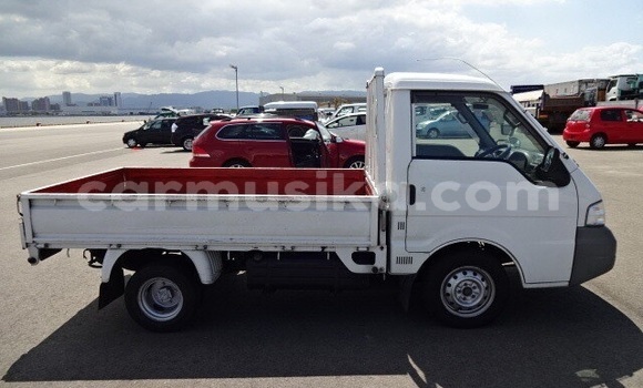 Nunua Ilio tumika Mazda Bongo Nyeupe Gari ndani ya Beitbridge nchini Matabeleland Kusini Nunua Ilio tumika Mazda Bongo Nyeupe Gari ndani ya Beitbridge nchini Matabeleland Kusini