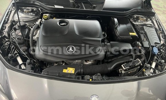 Nunua Ilio tumika Mercedes‒Benz 250 Beige Gari ndani ya Beitbridge nchini Matabeleland Kusini Nunua Ilio tumika Mercedes‒Benz 250 Beige Gari ndani ya Beitbridge nchini Matabeleland Kusini