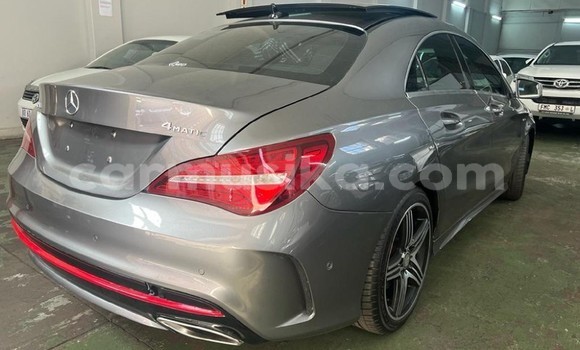 Nunua Ilio tumika Mercedes‒Benz 250 Beige Gari ndani ya Beitbridge nchini Matabeleland Kusini Nunua Ilio tumika Mercedes‒Benz 250 Beige Gari ndani ya Beitbridge nchini Matabeleland Kusini