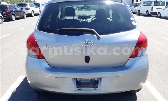 Buy Used Toyota Vitz Silver Car in Beitbridge in Matabeleland South Buy Used Toyota Vitz Silver Car in Beitbridge in Matabeleland South