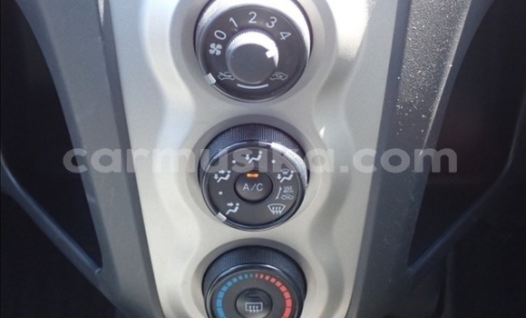 Buy Used Toyota Vitz Silver Car in Beitbridge in Matabeleland South Buy Used Toyota Vitz Silver Car in Beitbridge in Matabeleland South