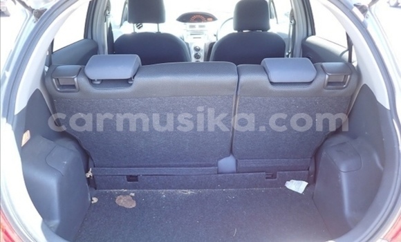 Buy Used Toyota Vitz Silver Car in Beitbridge in Matabeleland South Buy Used Toyota Vitz Silver Car in Beitbridge in Matabeleland South