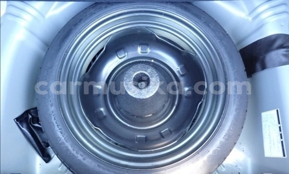 Buy Used Toyota Vitz Silver Car in Beitbridge in Matabeleland South Buy Used Toyota Vitz Silver Car in Beitbridge in Matabeleland South