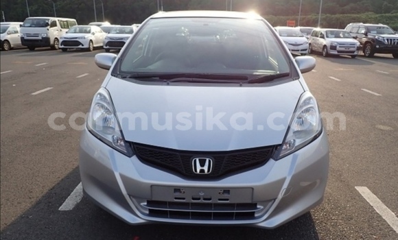 Acheter Occasion Voiture Honda Fit Gris à Beitbridge, Matabeleland South Acheter Occasion Voiture Honda Fit Gris à Beitbridge, Matabeleland South