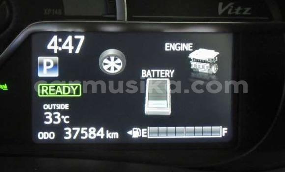 Acheter Occasion Voiture Toyota Vitz Rouge à Beitbridge, Matabeleland South Acheter Occasion Voiture Toyota Vitz Rouge à Beitbridge, Matabeleland South