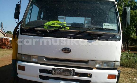 Buy Used Nissan UD White Truck in Greendale in Harare Buy Used Nissan UD White Truck in Greendale in Harare
