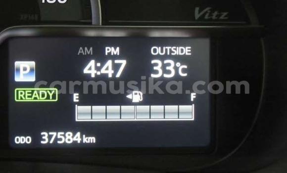 Acheter Occasion Voiture Toyota Vitz Rouge à Beitbridge, Matabeleland South Acheter Occasion Voiture Toyota Vitz Rouge à Beitbridge, Matabeleland South