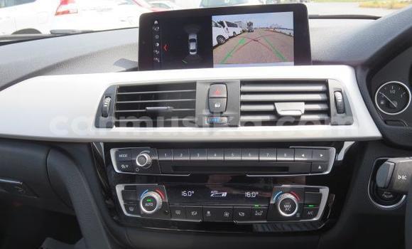 Acheter Occasion Voiture BMW 3–Series Blanc à Belvédère, Harare Acheter Occasion Voiture BMW 3–Series Blanc à Belvédère, Harare