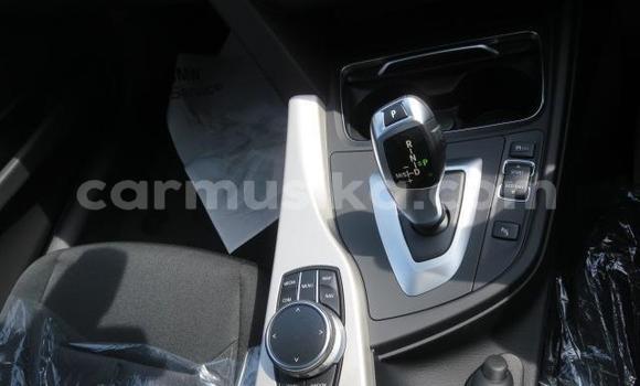 Acheter Occasion Voiture BMW 3–Series Blanc à Belvédère, Harare Acheter Occasion Voiture BMW 3–Series Blanc à Belvédère, Harare