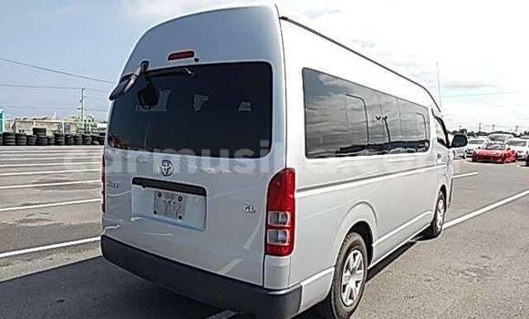 Acheter Occasion Voiture Toyota Hiace Autre à Beitbridge, Matabeleland South Acheter Occasion Voiture Toyota Hiace Autre à Beitbridge, Matabeleland South