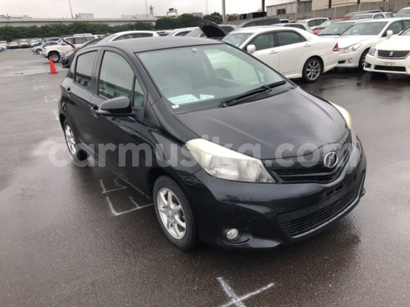 Big with watermark toyota vitz matabeleland south beitbridge 31031