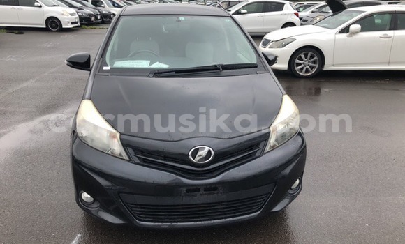 Nunua Ilio tumika Toyota Vitz Nyeusi Gari ndani ya Beitbridge nchini Matabeleland Kusini Nunua Ilio tumika Toyota Vitz Nyeusi Gari ndani ya Beitbridge nchini Matabeleland Kusini