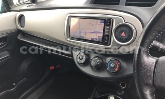 Nunua Ilio tumika Toyota Vitz Nyeusi Gari ndani ya Beitbridge nchini Matabeleland Kusini Nunua Ilio tumika Toyota Vitz Nyeusi Gari ndani ya Beitbridge nchini Matabeleland Kusini