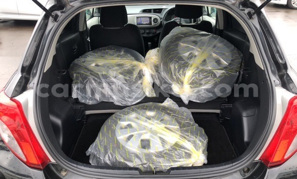 Nunua Ilio tumika Toyota Vitz Nyeusi Gari ndani ya Beitbridge nchini Matabeleland Kusini Nunua Ilio tumika Toyota Vitz Nyeusi Gari ndani ya Beitbridge nchini Matabeleland Kusini