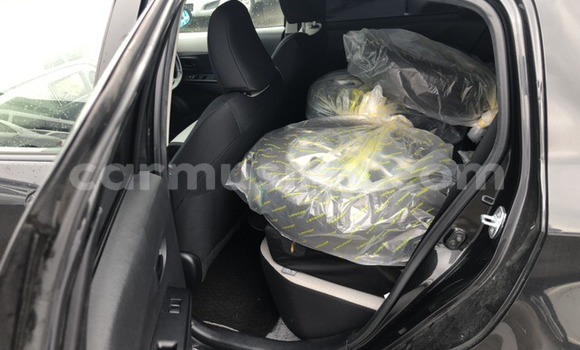 Nunua Ilio tumika Toyota Vitz Nyeusi Gari ndani ya Beitbridge nchini Matabeleland Kusini Nunua Ilio tumika Toyota Vitz Nyeusi Gari ndani ya Beitbridge nchini Matabeleland Kusini