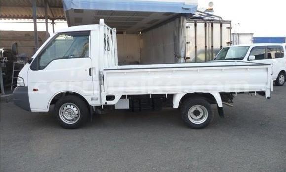 Buy Used Mazda Bongo White Car in Beitbridge in Matabeleland South Buy Used Mazda Bongo White Car in Beitbridge in Matabeleland South