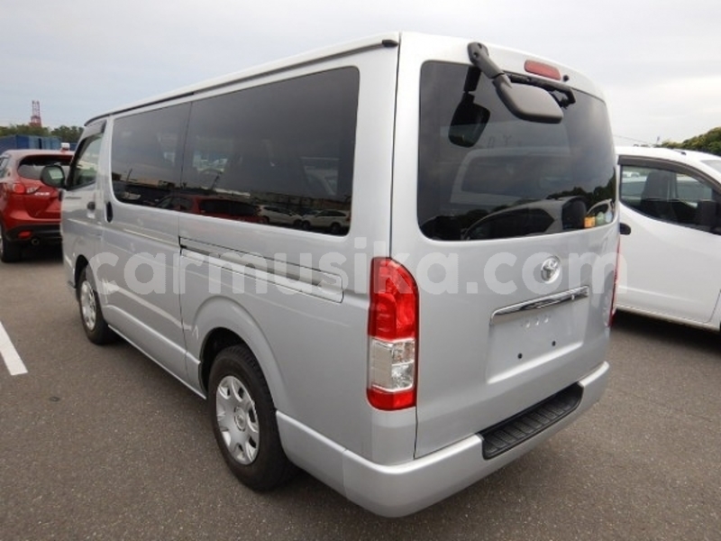 Big with watermark toyota hiace matabeleland south beitbridge 31033