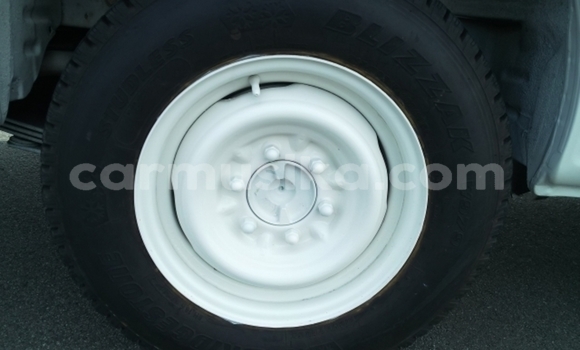 Buy Used Toyota Hiace White Car in Beitbridge in Matabeleland South Buy Used Toyota Hiace White Car in Beitbridge in Matabeleland South