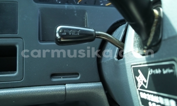 Buy Used Toyota Hiace White Car in Beitbridge in Matabeleland South Buy Used Toyota Hiace White Car in Beitbridge in Matabeleland South