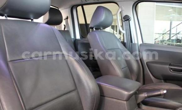 Nunua Ilio tumika Volkswagen Amarok Fedha Gari ndani ya Harare nchini Harare Nunua Ilio tumika Volkswagen Amarok Fedha Gari ndani ya Harare nchini Harare