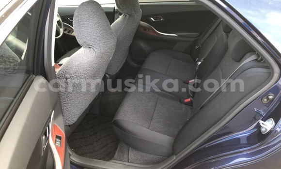 Acheter Occasion Voiture Toyota Allion Bleu à Beitbridge, Matabeleland South Acheter Occasion Voiture Toyota Allion Bleu à Beitbridge, Matabeleland South