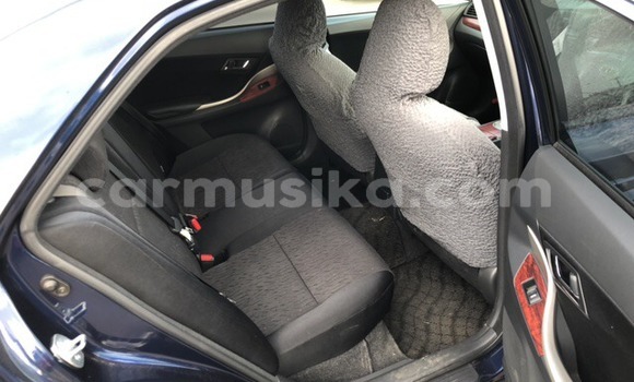 Acheter Occasion Voiture Toyota Allion Bleu à Beitbridge, Matabeleland South Acheter Occasion Voiture Toyota Allion Bleu à Beitbridge, Matabeleland South