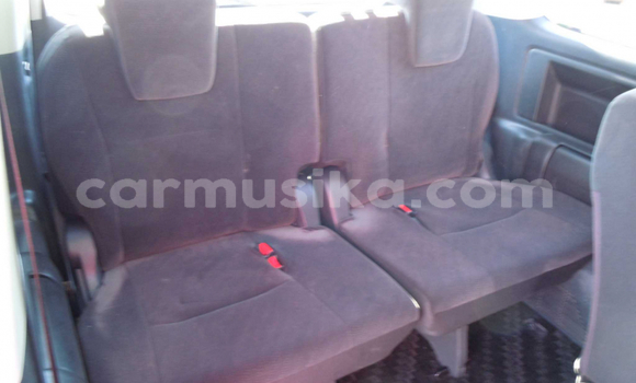 Nunua Ilio tumika Toyota Noah Fedha Gari ndani ya Beitbridge nchini Matabeleland Kusini Nunua Ilio tumika Toyota Noah Fedha Gari ndani ya Beitbridge nchini Matabeleland Kusini