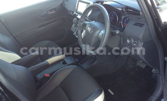 Buy Used Toyota Wish Black Car in Beitbridge in Matabeleland South Buy Used Toyota Wish Black Car in Beitbridge in Matabeleland South