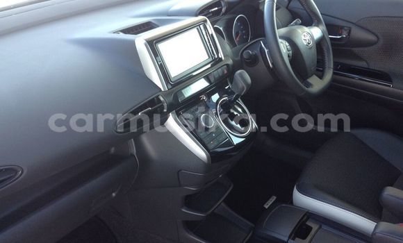 Buy Used Toyota Wish Black Car in Beitbridge in Matabeleland South Buy Used Toyota Wish Black Car in Beitbridge in Matabeleland South