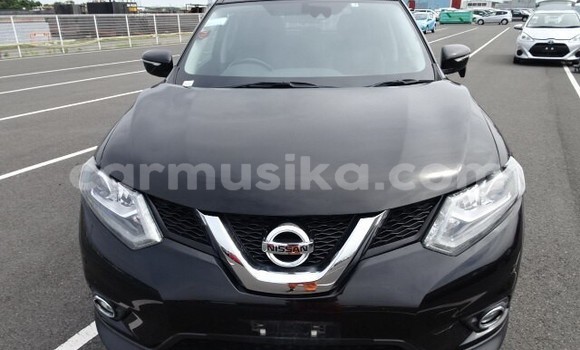 Buy Used Nissan X–Trail Black Car in Beitbridge in Matabeleland South