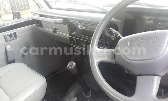 Tenga Tsaru Toyota Land Cruiser Nhema Mota in Beitbridge in Matabeleland South Tenga Tsaru Toyota Land Cruiser Nhema Mota in Beitbridge in Matabeleland South