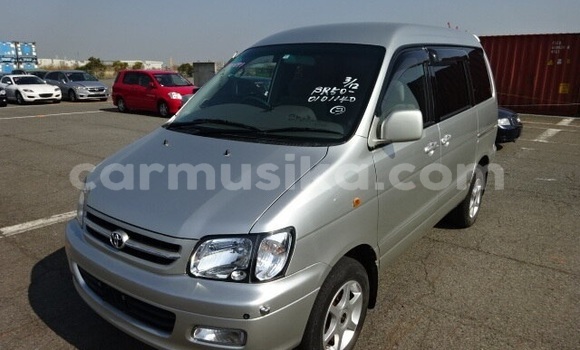 Acheter Occasion Voiture Toyota Noah Autre à Beitbridge, Matabeleland South