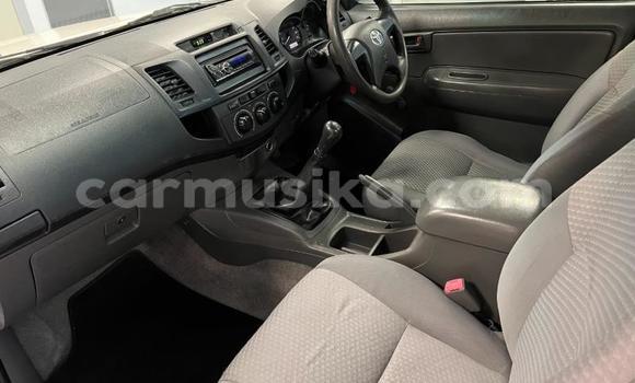 Acheter Occasion Voiture Toyota Hilux Blanc à Beitbridge, Matabeleland South Acheter Occasion Voiture Toyota Hilux Blanc à Beitbridge, Matabeleland South