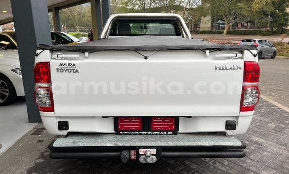Acheter Occasion Voiture Toyota Hilux Blanc à Beitbridge, Matabeleland South Acheter Occasion Voiture Toyota Hilux Blanc à Beitbridge, Matabeleland South